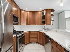 2309 N Wayne Ave in Chicago, IL - Building Photo - Building Photo