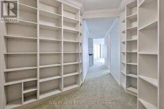 131 Beecroft Rd in Toronto, ON - Building Photo - Building Photo