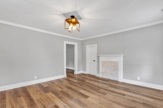 1108 Oshaughnessy Ave NE in Huntsville, AL - Building Photo - Building Photo