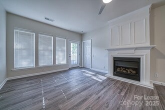 3246 Margellina Drive in Charlotte, NC - Building Photo - Building Photo