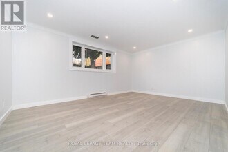 373-373 Brant St in Ottawa, ON - Building Photo - Building Photo