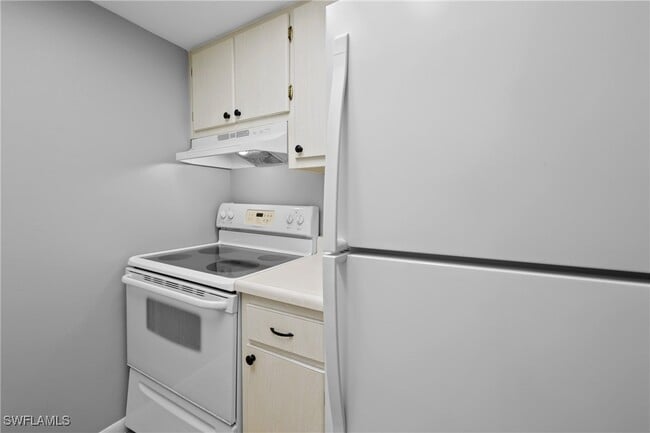 property at 1849 Maravilla Ave