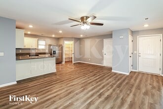 5110 N Bellaire Ave in Kansas City, MO - Building Photo - Building Photo