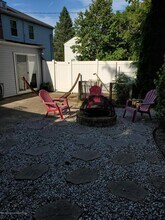 10-12 Oldfield Pl in Red Bank, NJ - Building Photo - Building Photo