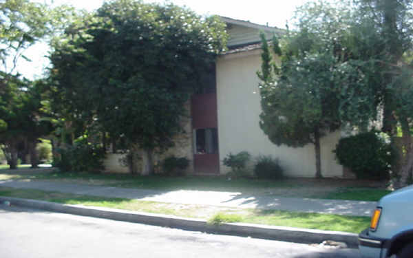 3124 Pearl Dr in Fullerton, CA - Foto de edificio