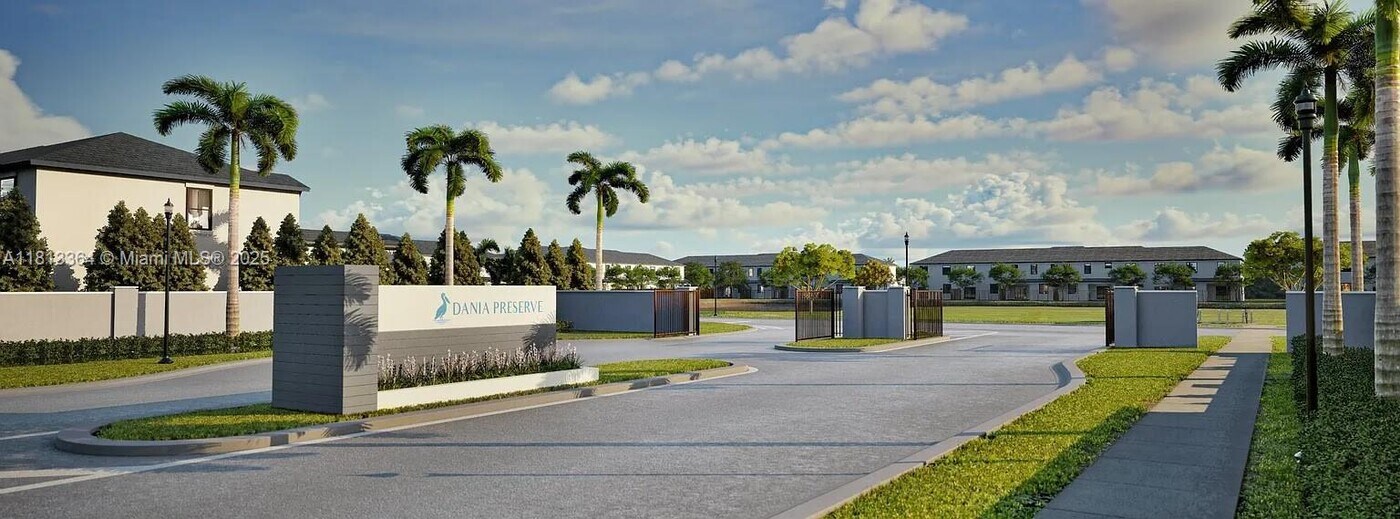3066 Park Pl in Dania Beach, FL - Building Photo