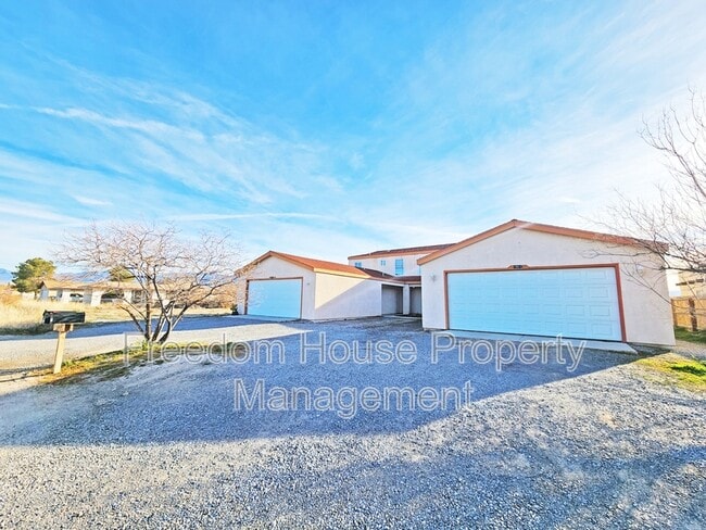 property at 1991 Sycamore Ave