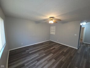 1256 N Ridgeview Dr in Indianapolis, IN - Building Photo - Building Photo