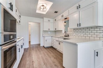 2304 Oak Knoll Ct in Colleyville, TX - Building Photo - Building Photo