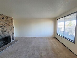 1118 SE Rhone St in Portland, OR - Building Photo - Building Photo