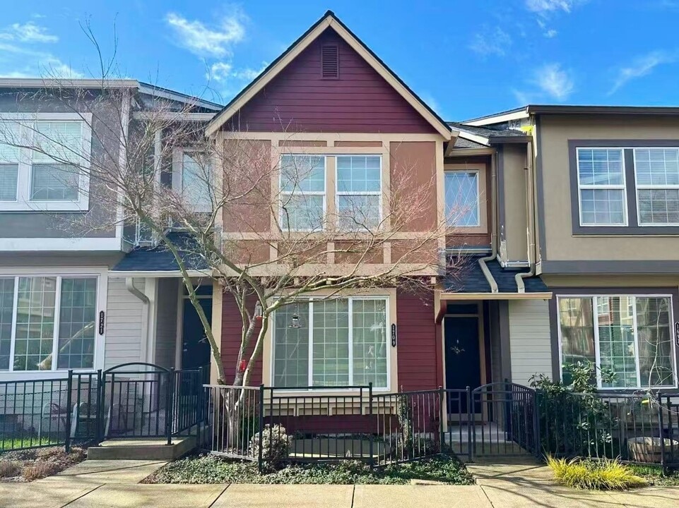 1709 SW 171st Ter in Beaverton, OR - Foto de edificio