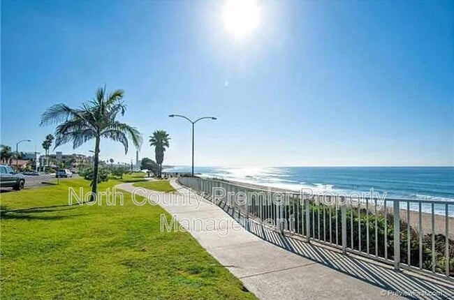 256 Juniper Ave in Carlsbad, CA - Building Photo - Building Photo