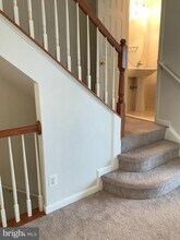 6347 Dunn Ct in Springfield, VA - Building Photo - Building Photo