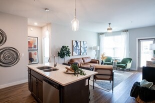 City Place at Germantown Apartments in Memphis, TN - Building Photo