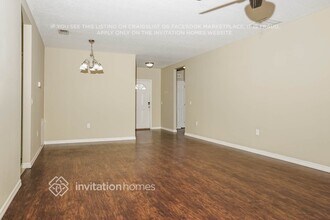 2090 Sadnet Ln in North Port, FL - Building Photo - Building Photo