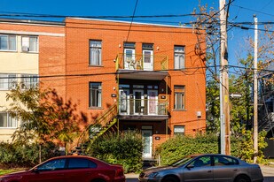 1947 Le Caron Rue in Montréal, QC - Building Photo
