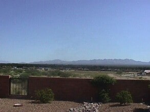 2407 S Cliff Dr in Green Valley, AZ - Building Photo - Building Photo