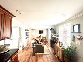 57 Spring Rd in Huntington, NY - Building Photo - Building Photo