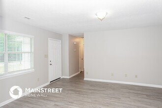 8247 Gera Emma Dr in Charlotte, NC - Building Photo - Building Photo