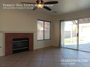 1843 E Mesa Dr in Lancaster, CA - Building Photo - Building Photo