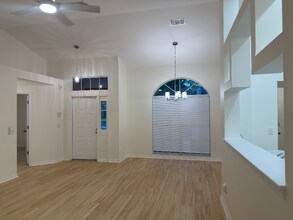 914 SW Cecil Ln in Port St. Lucie, FL - Building Photo - Building Photo