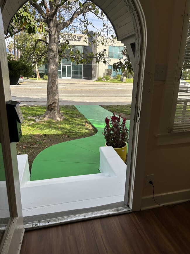 515 N Garfield Ave in Alhambra, CA - Building Photo - Building Photo