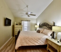20000 Barletta Ln in Estero, FL - Foto de edificio - Building Photo