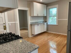 58 Prentiss St, Unit 2 in Watertown, MA - Building Photo - Building Photo