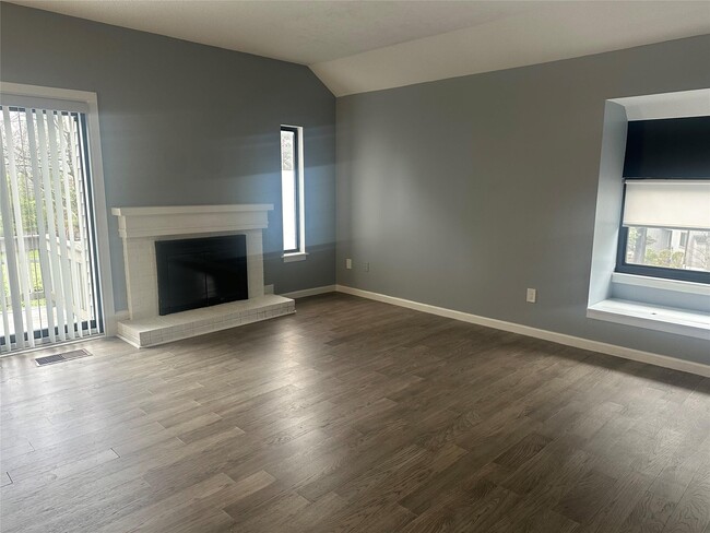 232A Heritage Hills in Somers, NY - Foto de edificio - Building Photo