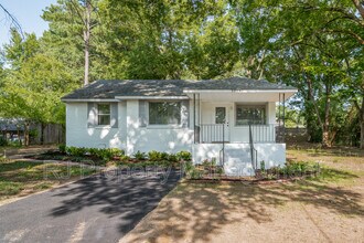 5998 Polk St in Arlington, TN - Foto de edificio - Building Photo