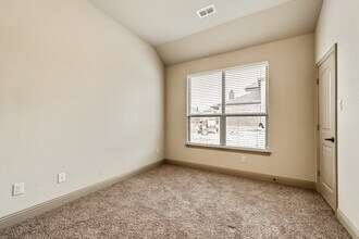 402 Bentley Dr in Midlothian, TX - Building Photo - Building Photo