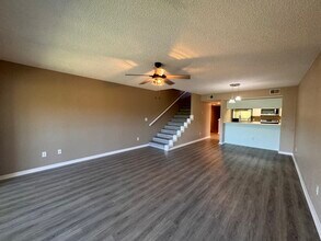 814 Hidden Harbour Dr in Indian Rocks Beach, FL - Building Photo - Building Photo