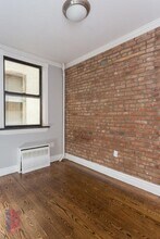 420 E 9th St in New York, NY - Building Photo - Building Photo