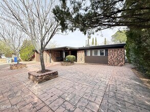 11109 Pink Coral Dr in El Paso, TX - Building Photo - Building Photo