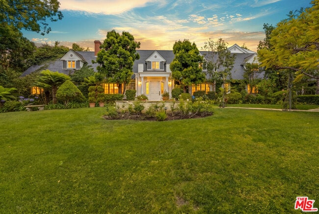 property at 821 Whittier Dr