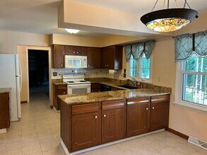 119 W 41st St in Erie, PA - Foto de edificio - Building Photo