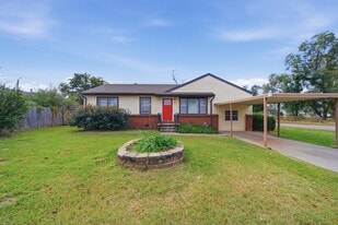 702 E Karma Ave in Jenks, OK - Building Photo