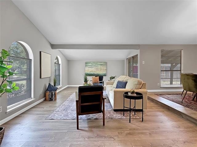 4421 Mayflower Dr in Garland, TX - Building Photo - Building Photo