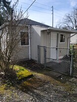 4819 1/2-6645 1/2 S Fife St in Tacoma, WA - Building Photo