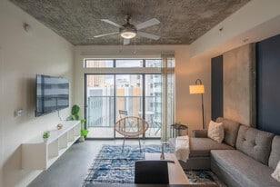 333 E Roosevelt St in Phoenix, AZ - Building Photo