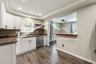 1735 W Burlington Pl in Denver, CO - Building Photo - Building Photo