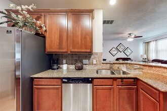 3 Fairlee Ct in Magnolia, TX - Foto de edificio - Building Photo