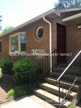 105 New Cooper Square in Chapel Hill, NC - Building Photo - Building Photo