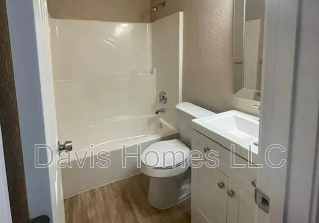 property at 731 N Davis Dr