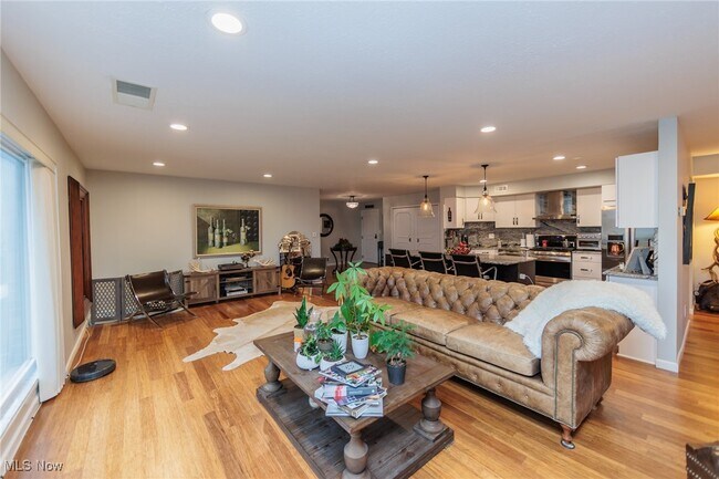 property at 2202 Acacia Park Dr