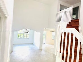 16927 SW 34th St in Miramar, FL - Building Photo - Building Photo