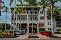 Congress Grove in Delray Beach, FL - Foto de edificio - Building Photo