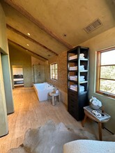 35 Forest Ln in Napa, CA - Foto de edificio - Building Photo