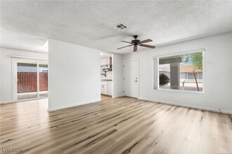 5951 Via La Contera Dr in Las Vegas, NV - Building Photo - Building Photo