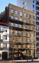 327 East 34th Street in New York, NY - Foto de edificio - Interior Photo